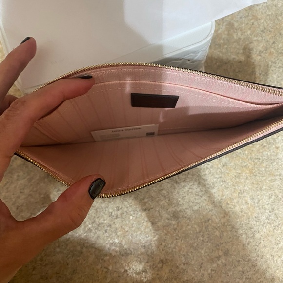 Authentic LV neverfull mm wristlet/ proof of purchase available upon request. - Picture 9 of 10